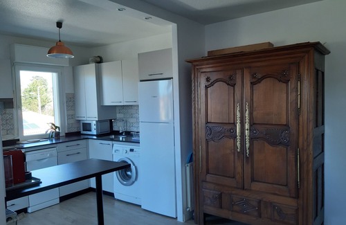 Saint-Jean-de-Luz Apartment | Saint Jean de Luz, T2 in residential area, walking distance to beach and town center,