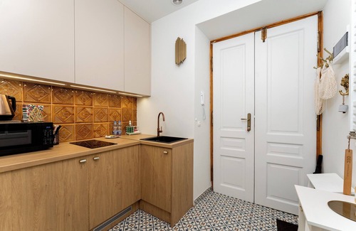 Stare Podgorze Apartment | Saint Joseph View Studio with Mezzanine