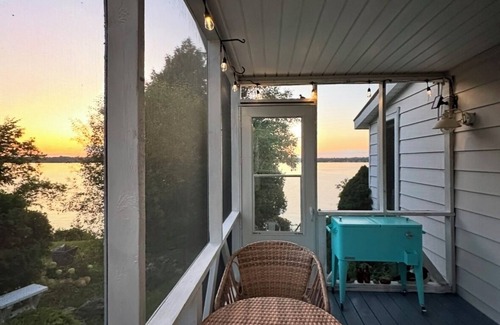 Brier Hill Cottage | Saint Lawrence Cottage at Aquabella