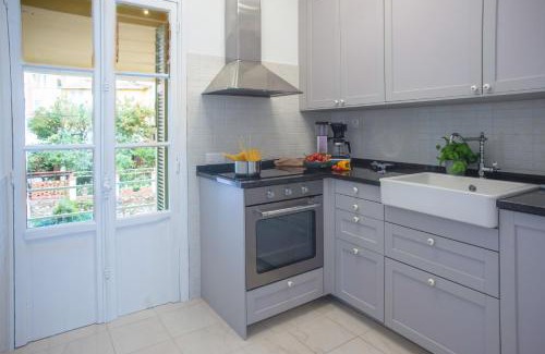 Old Town Apartment | Saint Michel - Happy Rentals