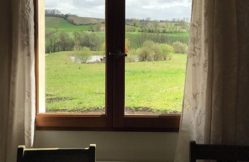 Saint-Pastour House | Saint Pastour a home with a view & hot tub