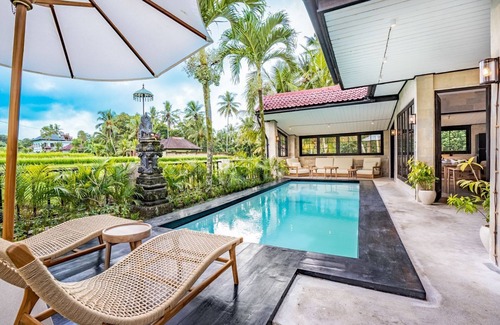 Melayang Villa | Sakti Villa - Two Bedroom Villa, Sleeps 4