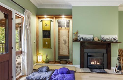 Wentworth Falls Apartment | Sakura Calm Cozy and Close to Nature