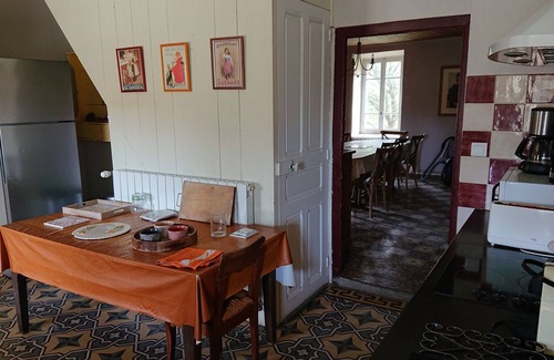 Salavas House | Salavas Vallon Pont D Arc: Wild, quiet nature and tranquility, swimming pool, chimney.