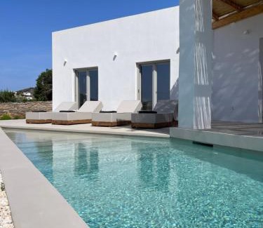 Antiparos Villa | Saliagos villas complex with private pools