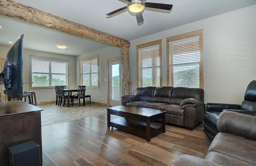 Salida House | Salida - Monarch Family Getaway!