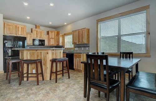 Salida House | Salida - Monarch Family Getaway!
