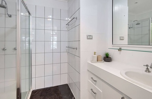 Hay Point House | Salonika Sands - A Beachfront Paradise