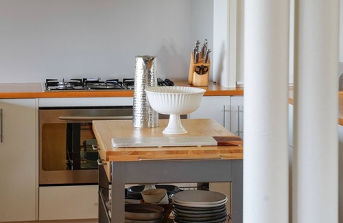 St. Andrews Beach House | Salt Bush - Great views nestled in the moonahs