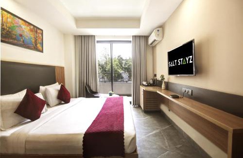 DLF Phase 3 Hotel | Saltstayz Premier - Cyber Hub