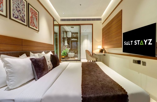 Sector 62 Hotel | Saltstayz Premier - Mohali Chandigarh