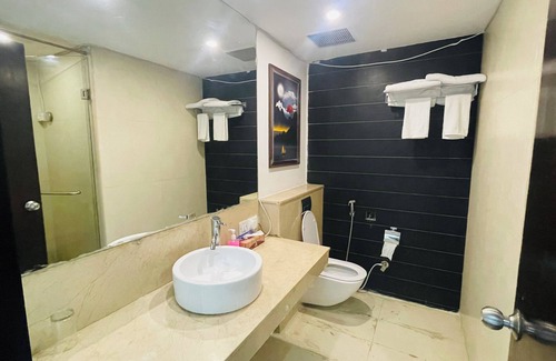Diplomatic Enclave Hotel | Saltstayz Select - Malcha & Chankyapuri