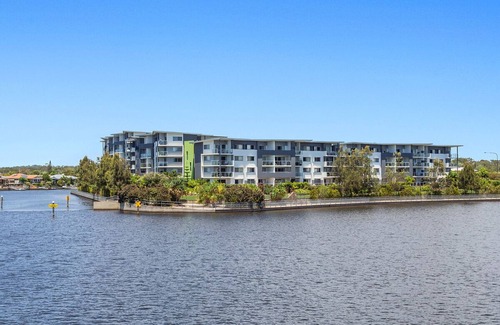Birtinya Apartment | Saltwater on the Peninsula