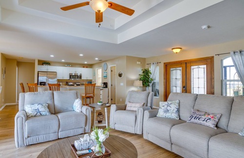 Mariner Villa | Saltwater Pool & Gas Grill: Cape Coral Oasis!
