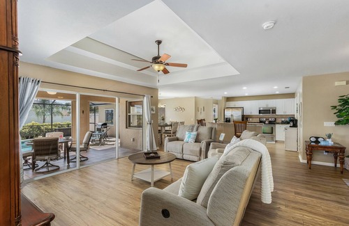 Mariner Villa | Saltwater Pool & Gas Grill: Cape Coral Oasis!