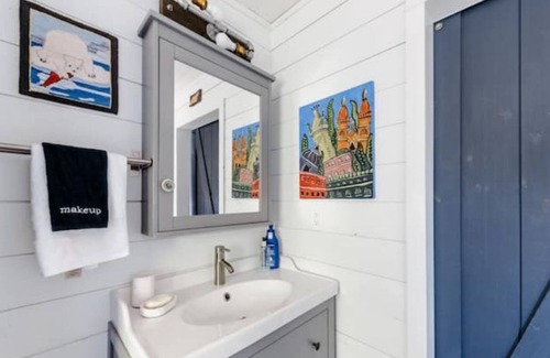 Terra Nova House | Salty By The Sea & Garden Shed - Upper Island Cove