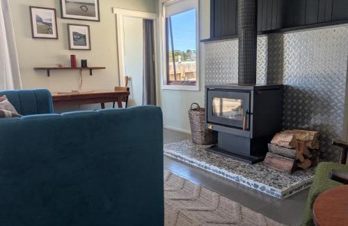 Arthur River House | Salty Devil's Rest - Coastal Wilderness Shack