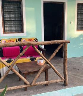 Gede Bed & Breakfast | Samaki Villa