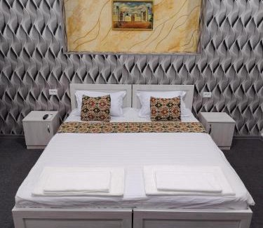 Bukhara Province House | Samar Oasis