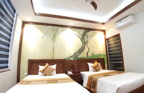 Bai Chay Bed & Breakfast | SAMATHA Hotel, Ha long is 16 minutes walk from the beach.