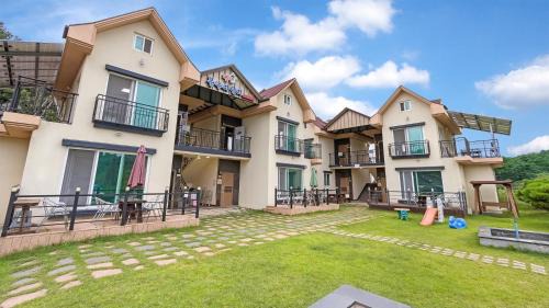 Donghae House | Samcheok Bongsuni-unni Pension