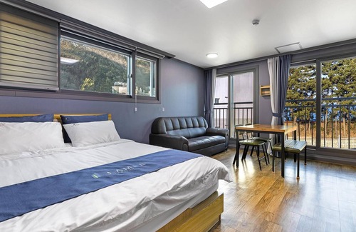 Samcheok House | Samcheok Lamer Pension