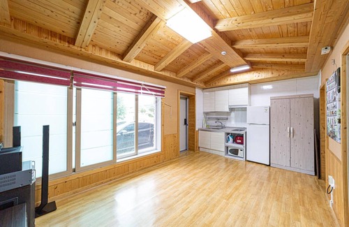 Samcheok House | Samcheok Sol Beach Pension