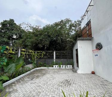 Depok Villa | Sampai Villa Nayan