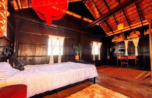 Ponhea Lueu House | Samroas Homestay