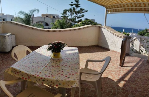 Cozze Apartment | SAMSARA MARE "LUNA" panoramic veranda in residential area, 100 m from the sea.