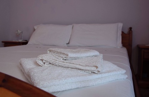 Bolotana House | San Basilio 21 - Three Bedroom House, Sleeps 8