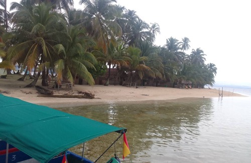 Nusatupo Cabin | San Blas Tour Aridub