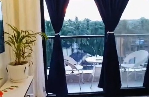 Candolim Apartment | San Francisco A Luxury stay nYour story begins with selfies