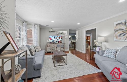 Northeast Heights House | San Gabriel Stunner - An Irvie Home