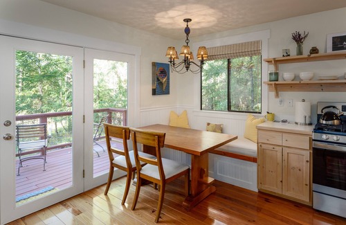 Roche Harbor Cottage | San Juan Island, Captains Cottage #101
