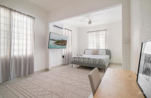 Hipodromo Villa | SAN JUAN Villa - Laplacita