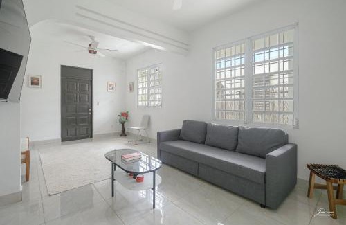 Hipodromo Villa | SAN JUAN Villa - Laplacita