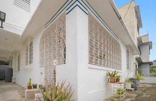 Hipodromo Villa | SAN JUAN Villa - Laplacita