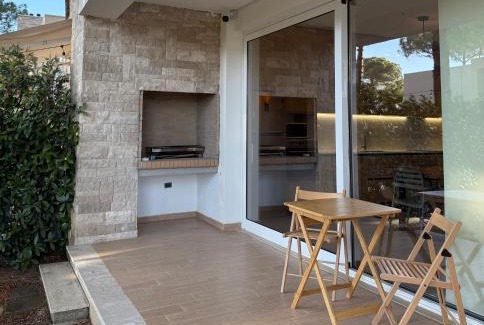 Ishem Apartment | San Pietro Yard Apartment