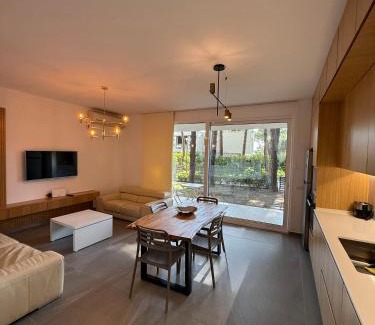 Ishem Apartment | San Pietro Yard Apartment