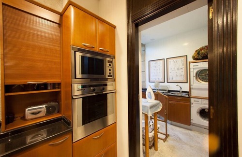 Oiartzun House | San Sebastian. Elegant palace with a privat foret, 20 minutes to the beach