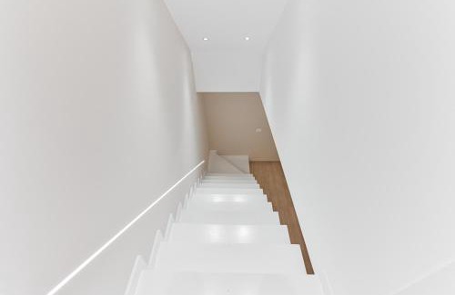 Garegnano House | San Siro Ippodromo - Rho Fiera Elegant Two-story Loft