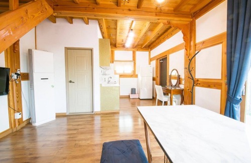 Sancheong House | Sancheong Pongdang Pool Villa