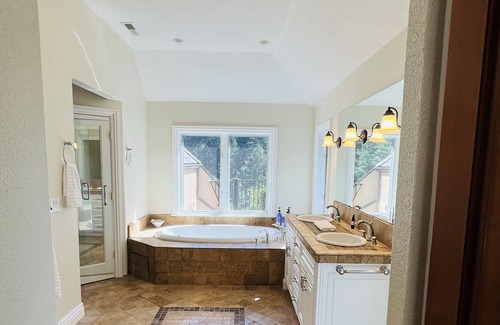 Saratoga Villa | Sanctuary Stacia