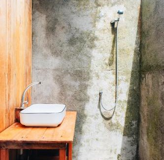 Pulau Unauna House | Sanctum Una Una Eco Dive Resort