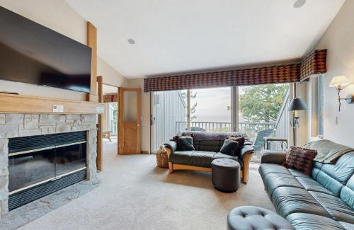 Glen Arbor Apartment | Sand Piper 3/4