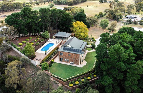 McLaren Vale House | Sand Road Estate in the heart of McLaren Vale