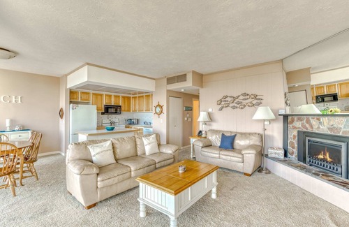 Seaside Condo | Sand & Sea (618) Seaside Panorama -Cozy Beachfront
