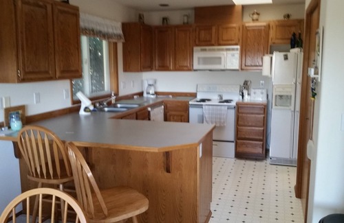 Ocean City Condo | ""SAND & SEA" - (sleeps up to 12)