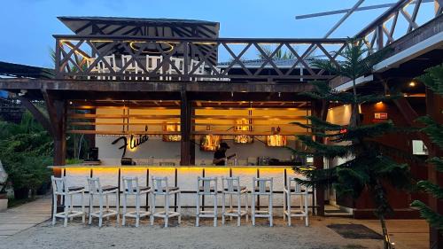 Morjim Resort | Sandbanks Beach Villas, Morjim